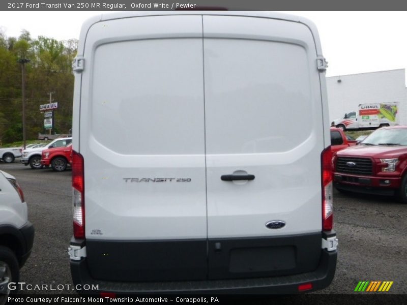 Oxford White / Pewter 2017 Ford Transit Van 250 MR Regular