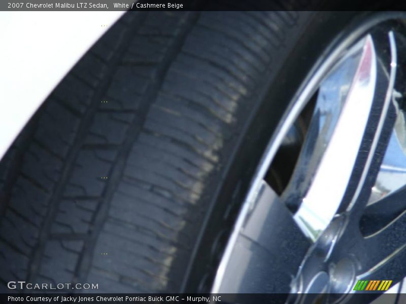 White / Cashmere Beige 2007 Chevrolet Malibu LTZ Sedan