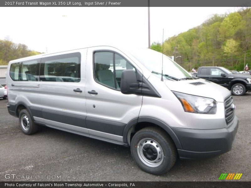 Front 3/4 View of 2017 Transit Wagon XL 350 LR Long