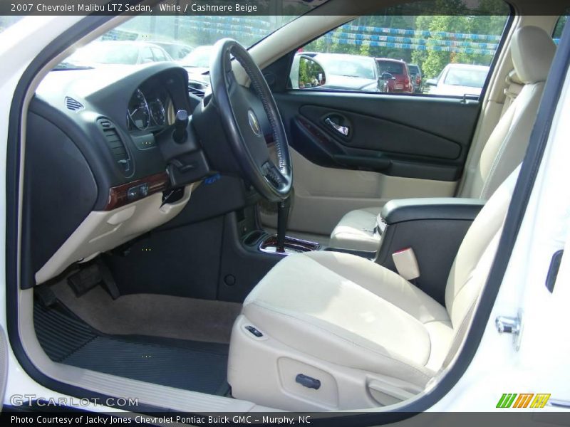 White / Cashmere Beige 2007 Chevrolet Malibu LTZ Sedan