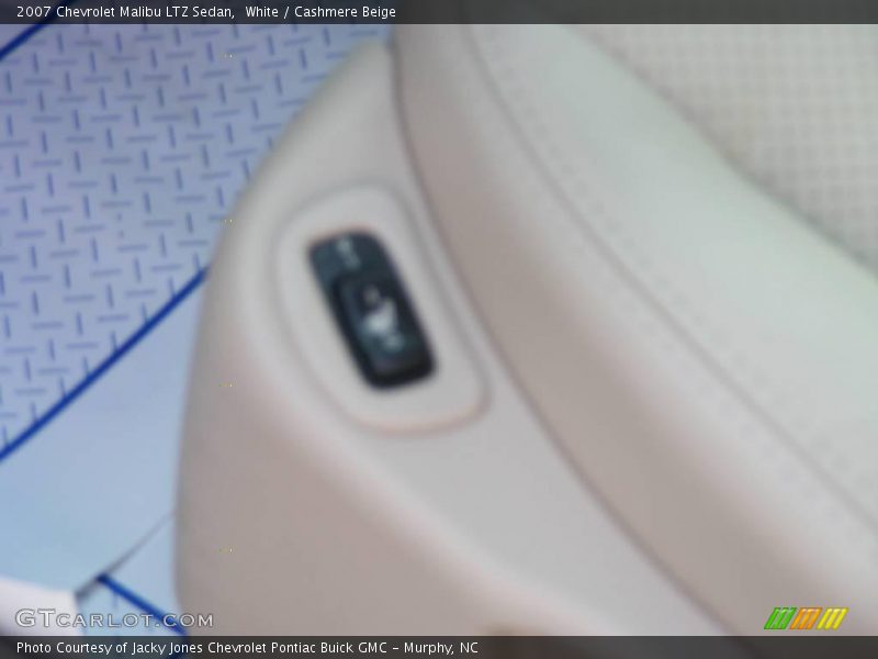 White / Cashmere Beige 2007 Chevrolet Malibu LTZ Sedan