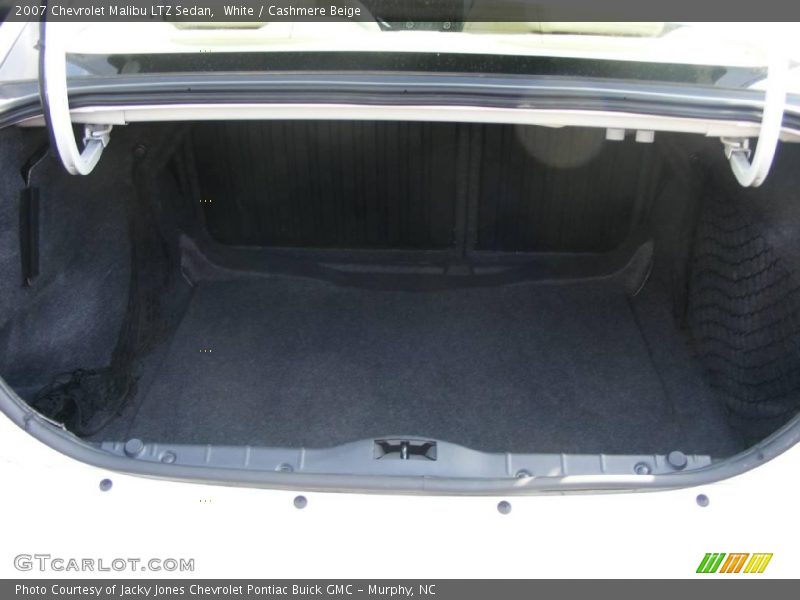 White / Cashmere Beige 2007 Chevrolet Malibu LTZ Sedan