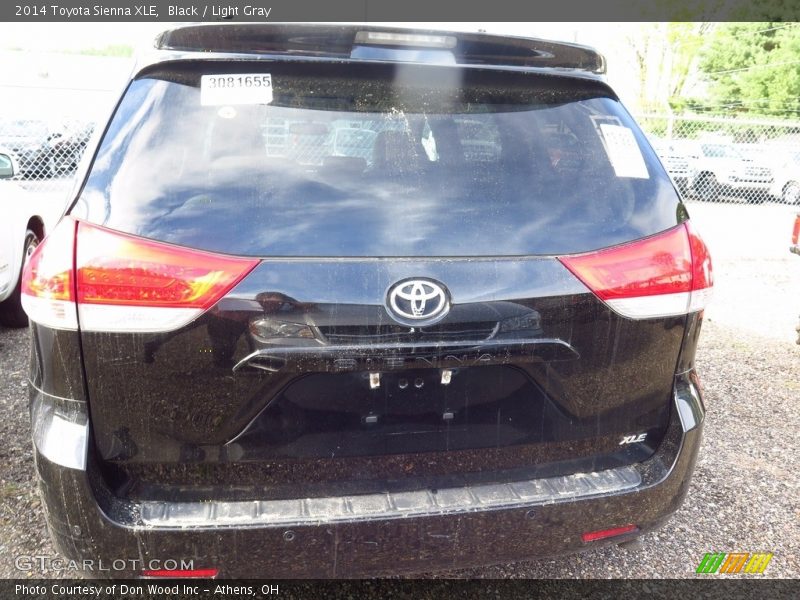 Black / Light Gray 2014 Toyota Sienna XLE