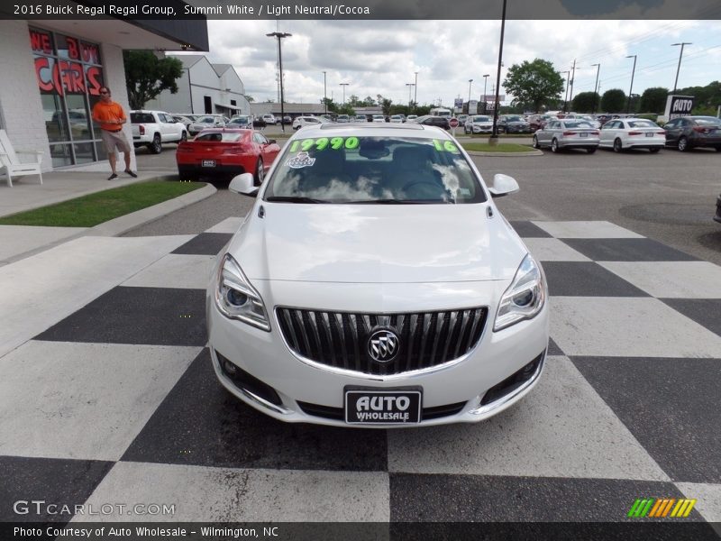 Summit White / Light Neutral/Cocoa 2016 Buick Regal Regal Group