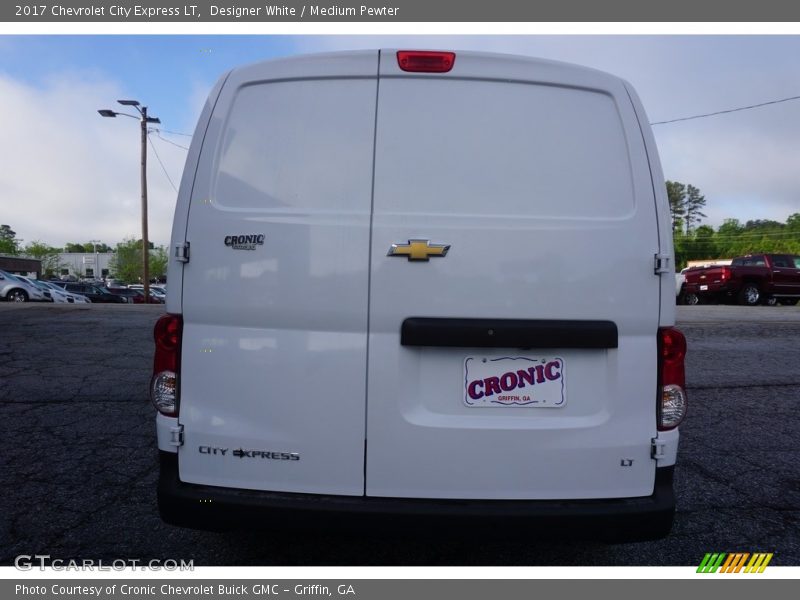 Designer White / Medium Pewter 2017 Chevrolet City Express LT