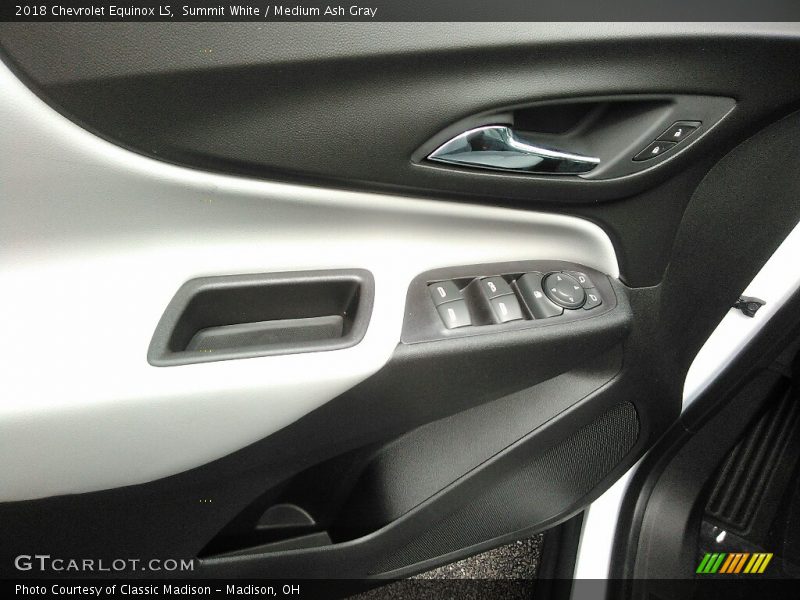 Door Panel of 2018 Equinox LS