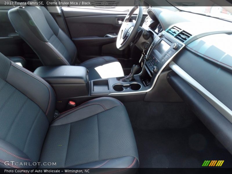 Creme Brulee Mica / Black 2017 Toyota Camry SE
