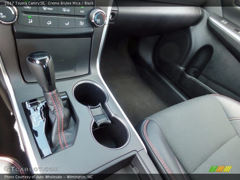 Creme Brulee Mica / Black 2017 Toyota Camry SE