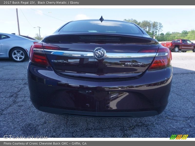 Black Cherry Metallic / Ebony 2017 Buick Regal 1SV