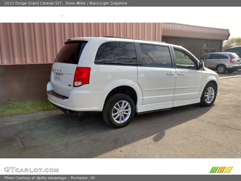 Stone White / Black/Light Graystone 2013 Dodge Grand Caravan SXT
