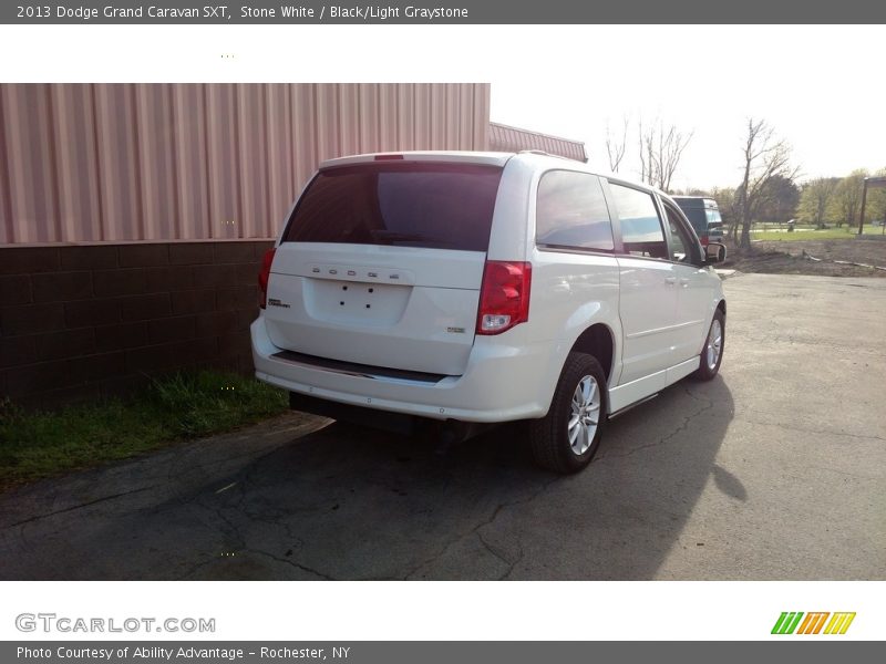 Stone White / Black/Light Graystone 2013 Dodge Grand Caravan SXT