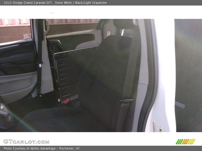 Stone White / Black/Light Graystone 2013 Dodge Grand Caravan SXT