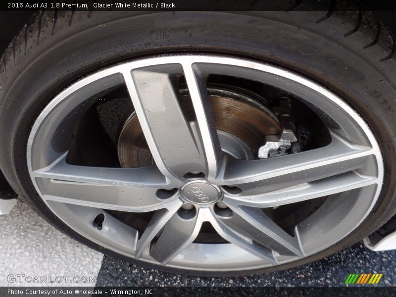 Glacier White Metallic / Black 2016 Audi A3 1.8 Premium