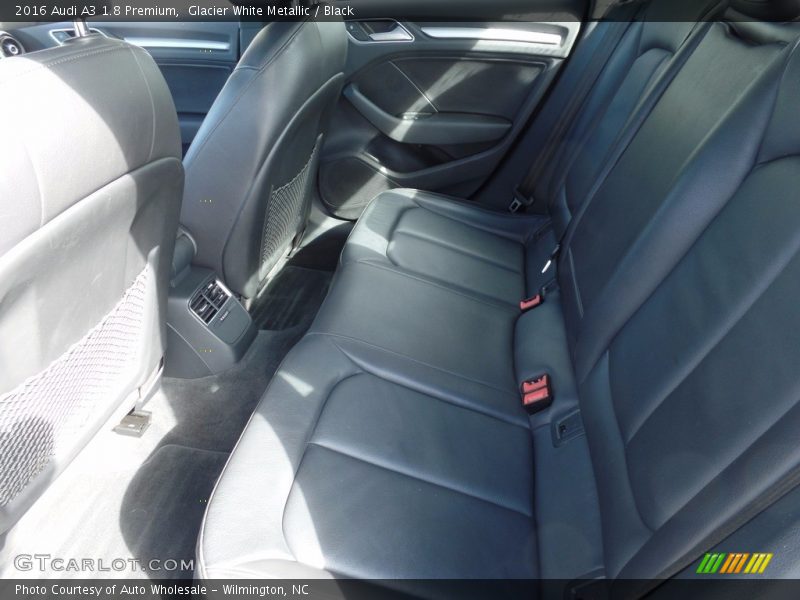 Glacier White Metallic / Black 2016 Audi A3 1.8 Premium
