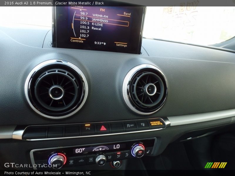 Glacier White Metallic / Black 2016 Audi A3 1.8 Premium