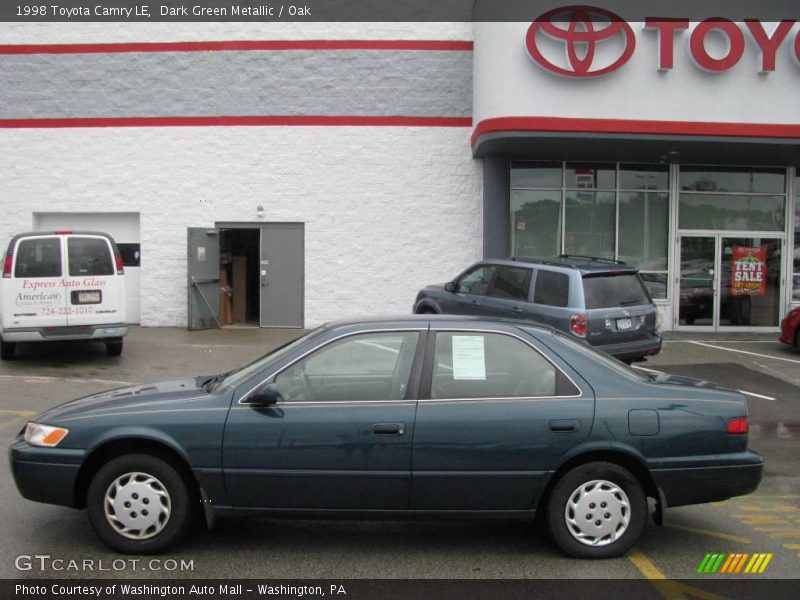 Dark Green Metallic / Oak 1998 Toyota Camry LE