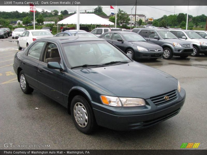 Dark Green Metallic / Oak 1998 Toyota Camry LE