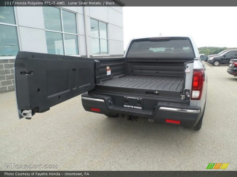 Lunar Silver Metallic / Black 2017 Honda Ridgeline RTL-T AWD