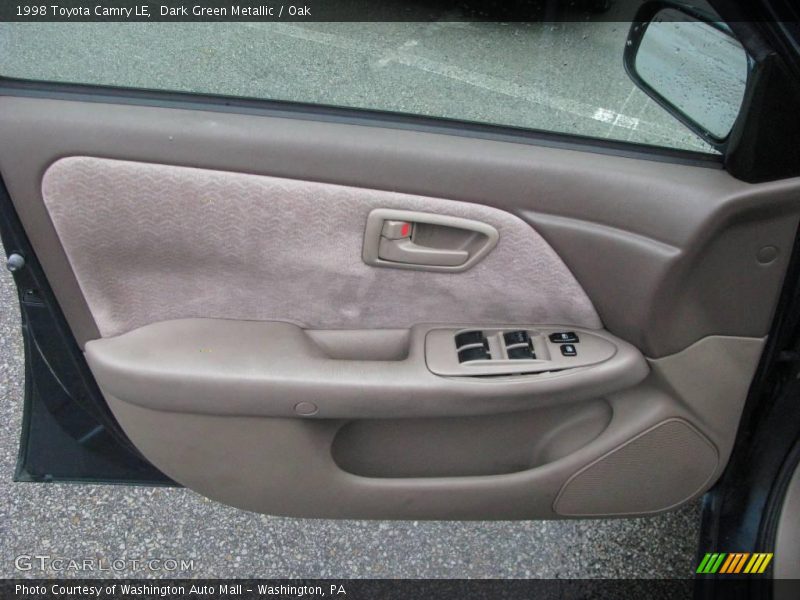 Dark Green Metallic / Oak 1998 Toyota Camry LE