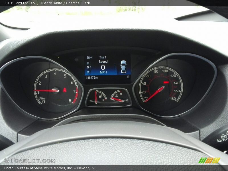 Oxford White / Charcoal Black 2016 Ford Focus ST