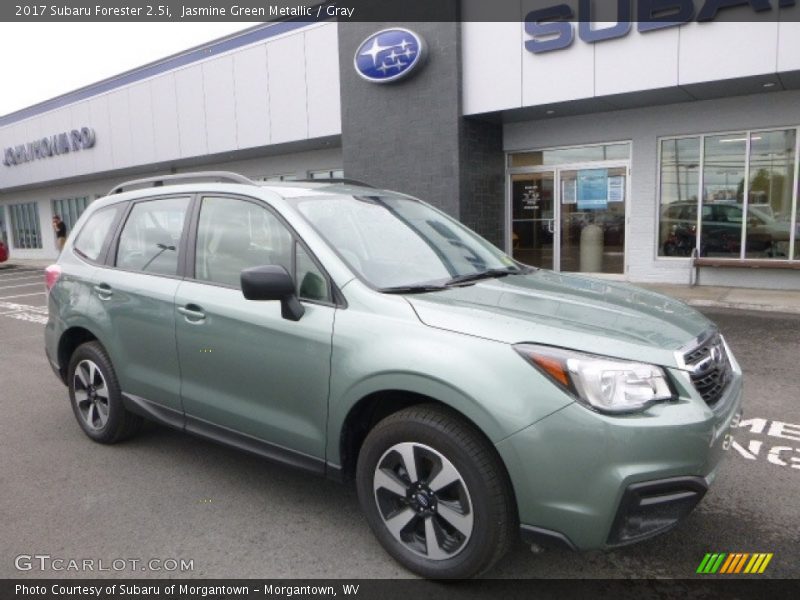Jasmine Green Metallic / Gray 2017 Subaru Forester 2.5i