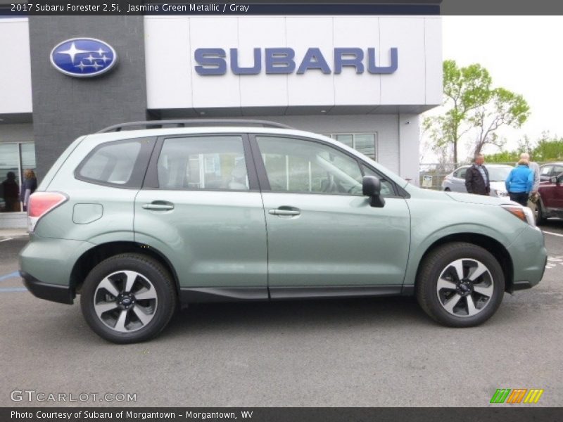 Jasmine Green Metallic / Gray 2017 Subaru Forester 2.5i