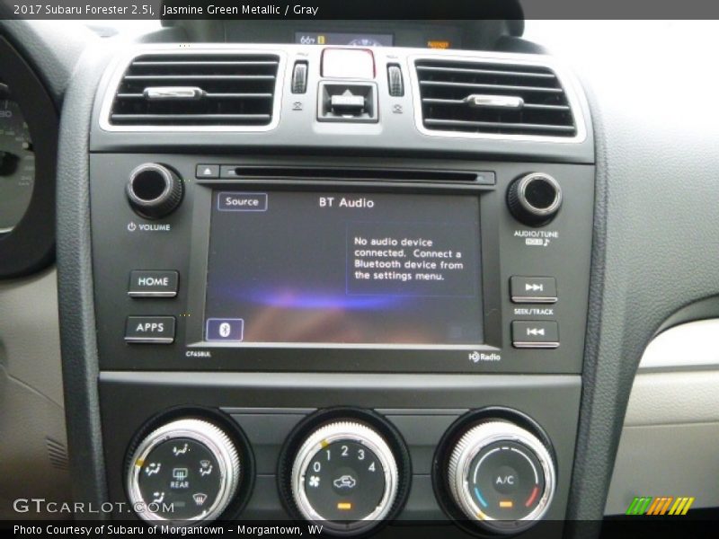 Jasmine Green Metallic / Gray 2017 Subaru Forester 2.5i