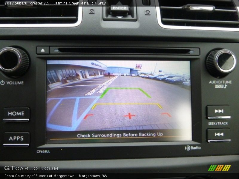 Jasmine Green Metallic / Gray 2017 Subaru Forester 2.5i