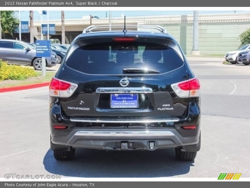Super Black / Charcoal 2013 Nissan Pathfinder Platinum 4x4