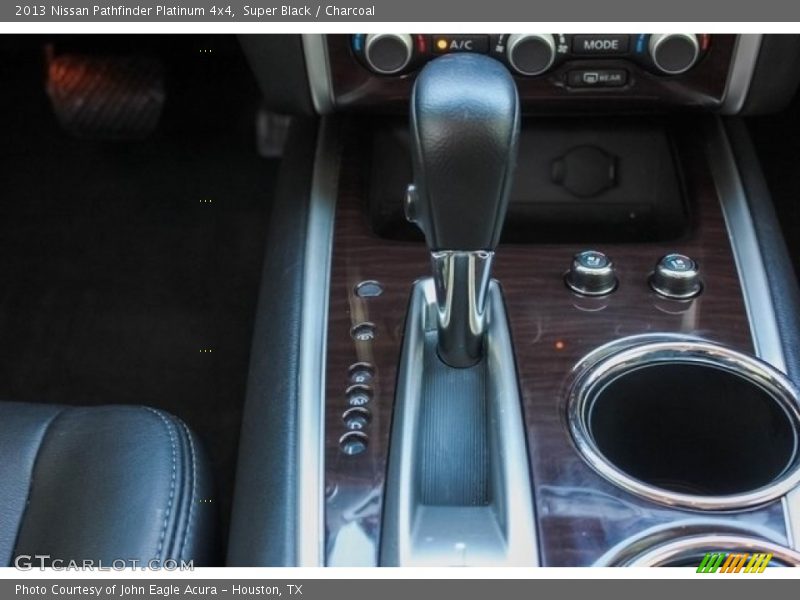 Super Black / Charcoal 2013 Nissan Pathfinder Platinum 4x4