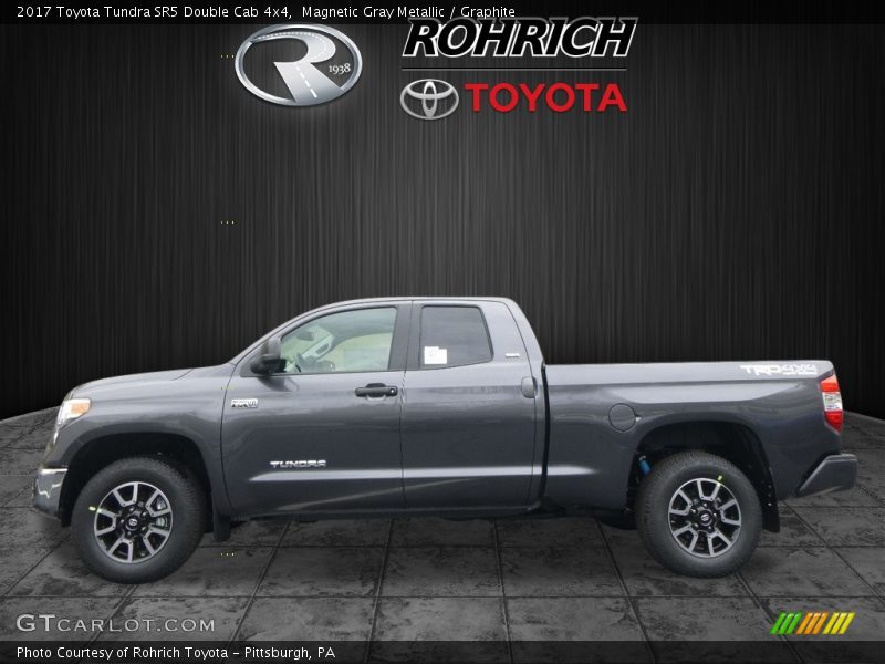 Magnetic Gray Metallic / Graphite 2017 Toyota Tundra SR5 Double Cab 4x4