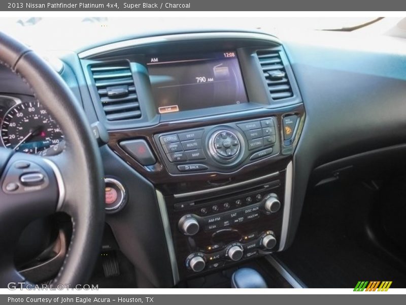 Super Black / Charcoal 2013 Nissan Pathfinder Platinum 4x4