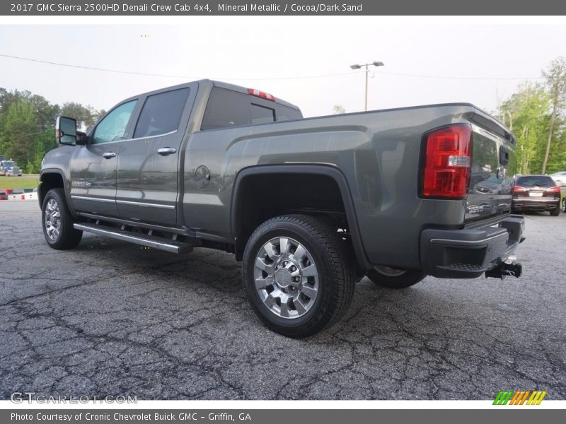  2017 Sierra 2500HD Denali Crew Cab 4x4 Mineral Metallic