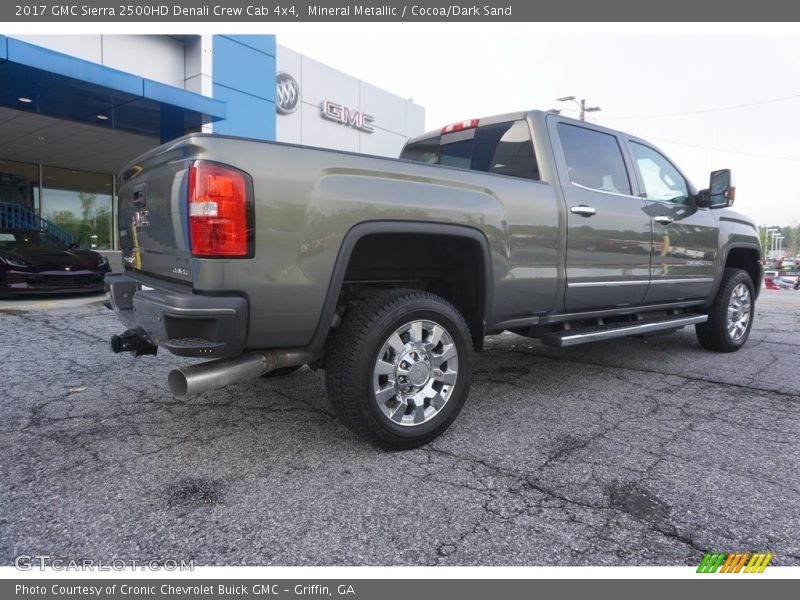 Mineral Metallic / Cocoa/Dark Sand 2017 GMC Sierra 2500HD Denali Crew Cab 4x4