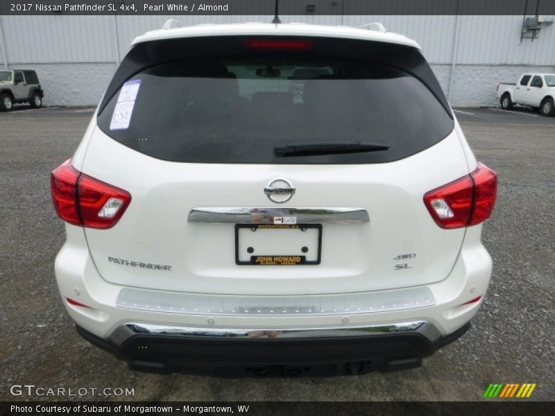 Pearl White / Almond 2017 Nissan Pathfinder SL 4x4