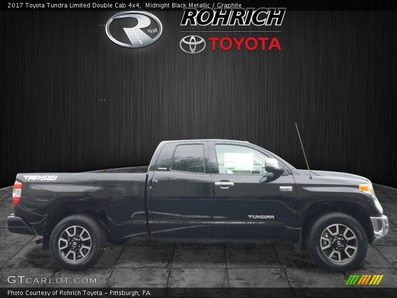 Midnight Black Metallic / Graphite 2017 Toyota Tundra Limited Double Cab 4x4