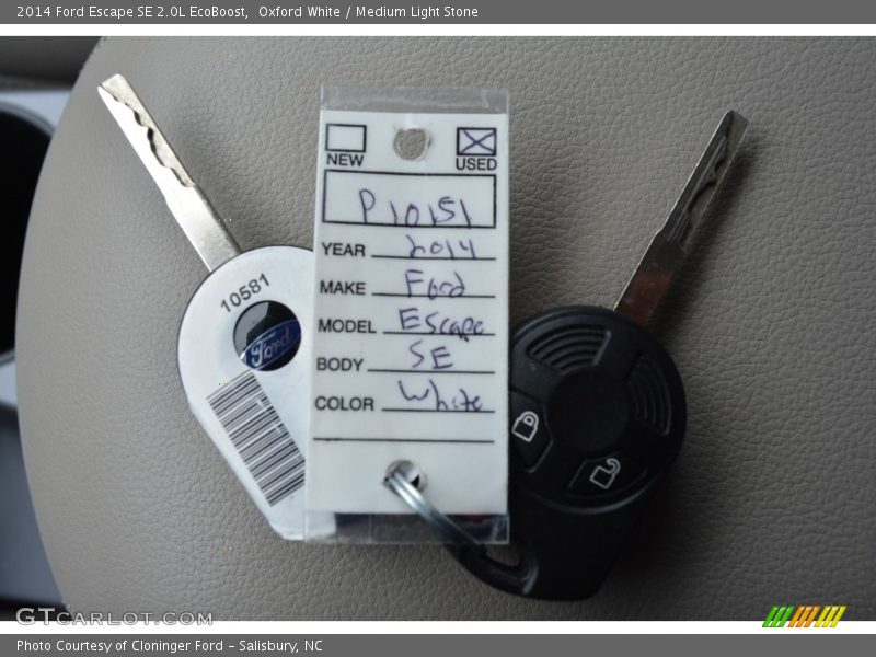 Oxford White / Medium Light Stone 2014 Ford Escape SE 2.0L EcoBoost