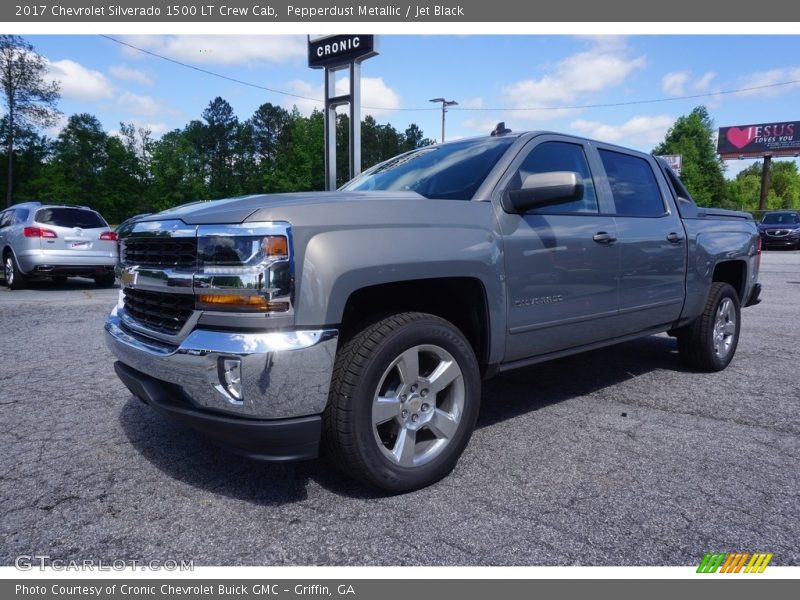 Pepperdust Metallic / Jet Black 2017 Chevrolet Silverado 1500 LT Crew Cab