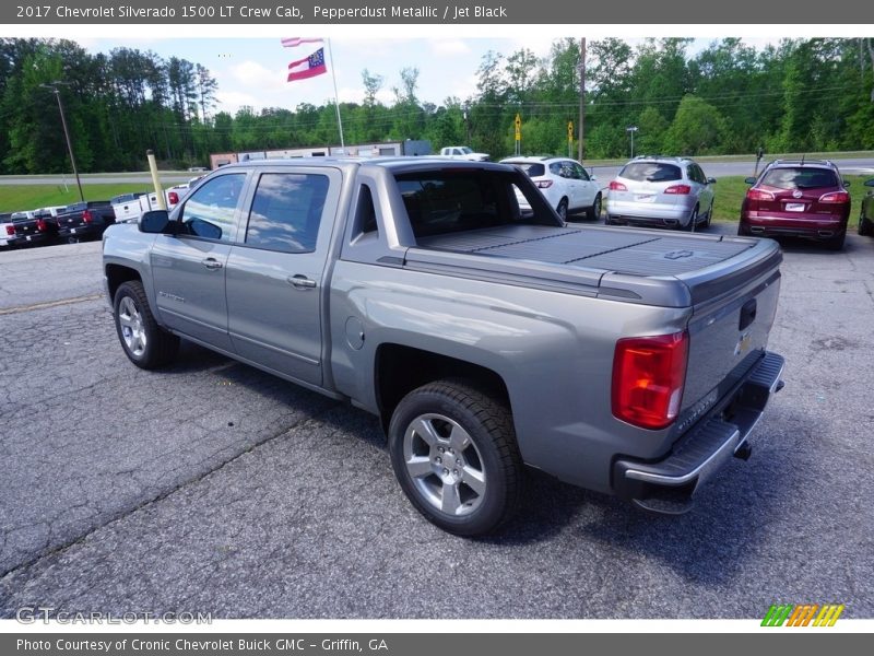 Pepperdust Metallic / Jet Black 2017 Chevrolet Silverado 1500 LT Crew Cab