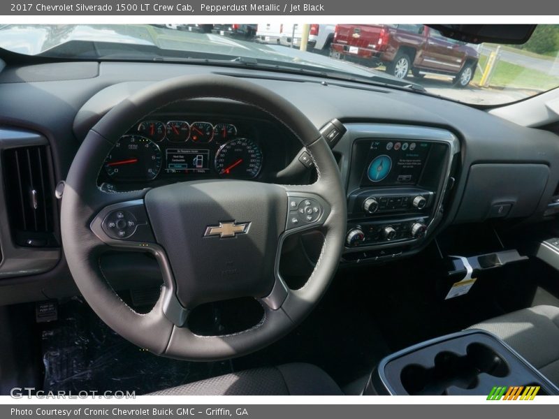 Pepperdust Metallic / Jet Black 2017 Chevrolet Silverado 1500 LT Crew Cab