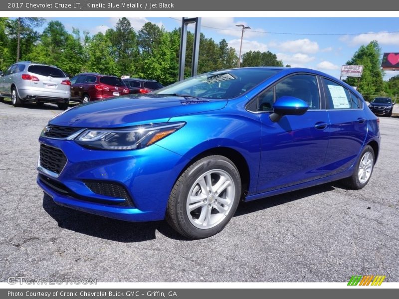 Kinetic Blue Metallic / Jet Black 2017 Chevrolet Cruze LT
