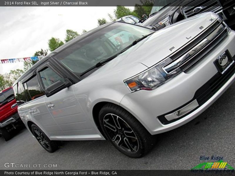 Ingot Silver / Charcoal Black 2014 Ford Flex SEL
