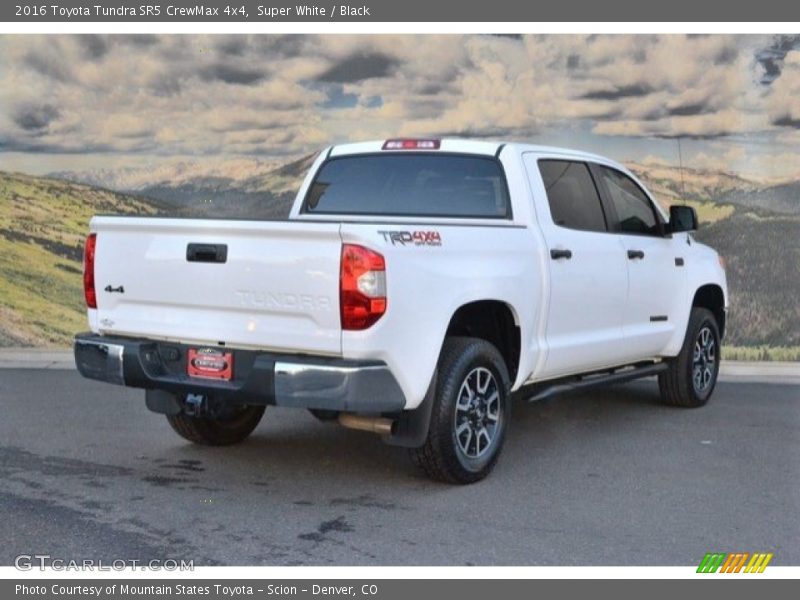 Super White / Black 2016 Toyota Tundra SR5 CrewMax 4x4