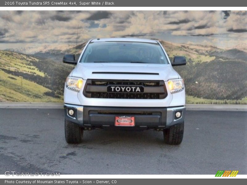 Super White / Black 2016 Toyota Tundra SR5 CrewMax 4x4