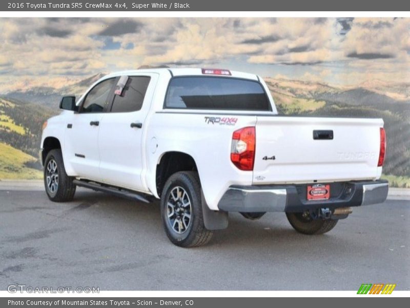 Super White / Black 2016 Toyota Tundra SR5 CrewMax 4x4