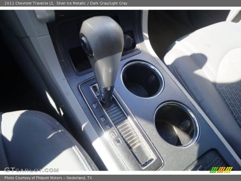 Silver Ice Metallic / Dark Gray/Light Gray 2011 Chevrolet Traverse LS