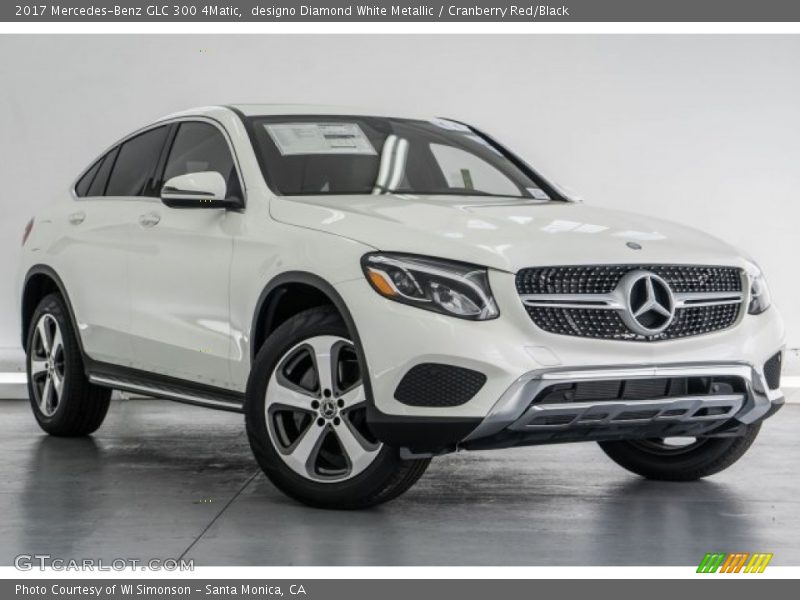 Front 3/4 View of 2017 GLC 300 4Matic