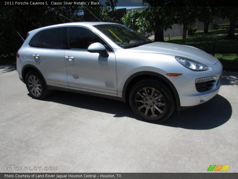 Classic Silver Metallic / Black 2011 Porsche Cayenne S