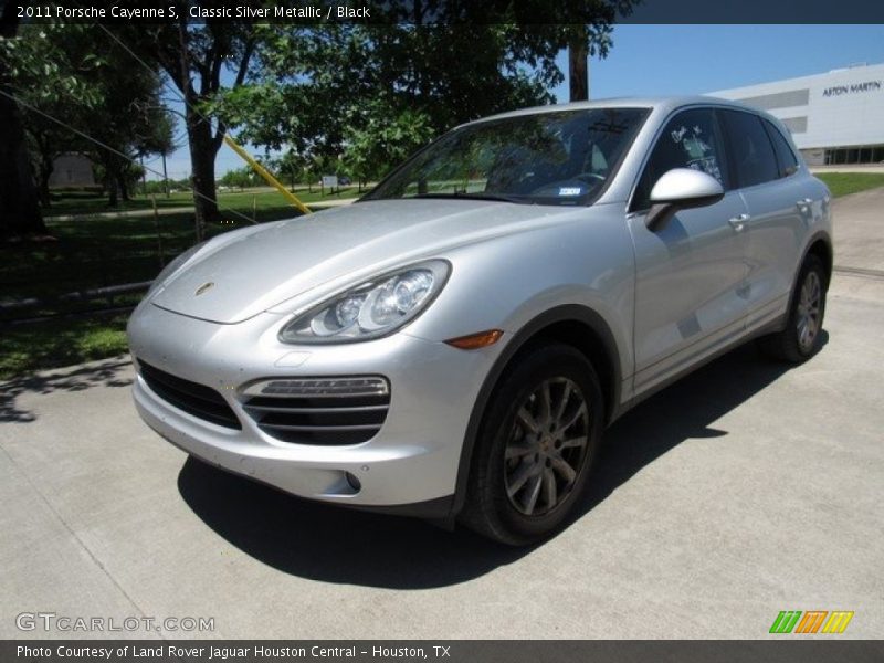 Classic Silver Metallic / Black 2011 Porsche Cayenne S