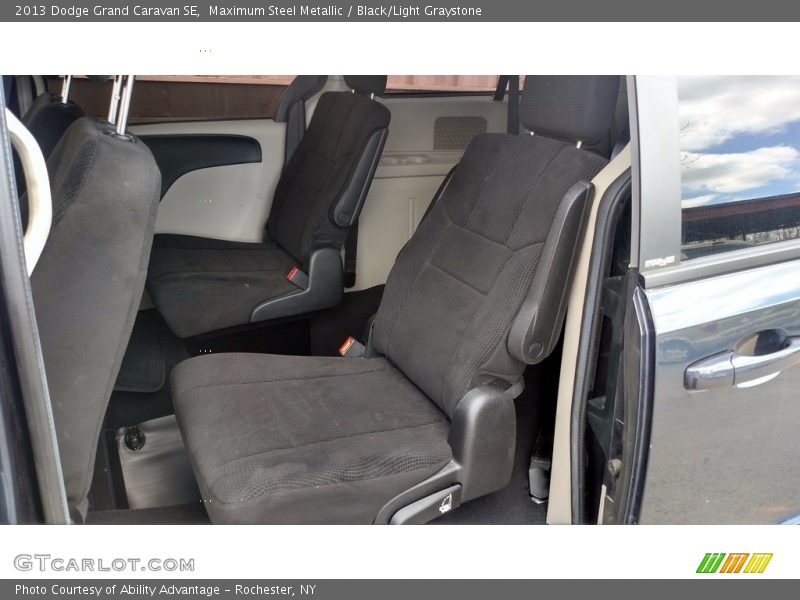 Maximum Steel Metallic / Black/Light Graystone 2013 Dodge Grand Caravan SE